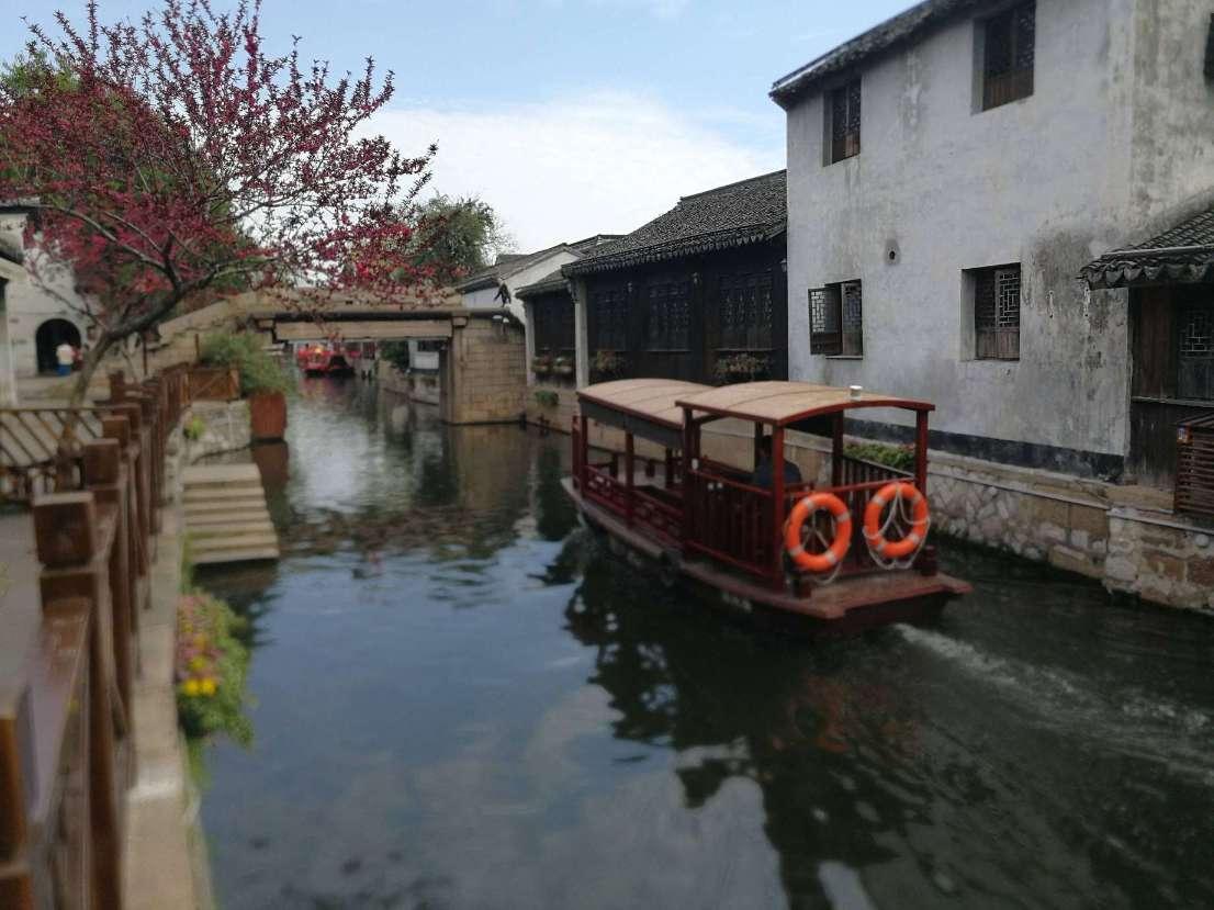 摩托车加大油门就加不上油了游戏画面